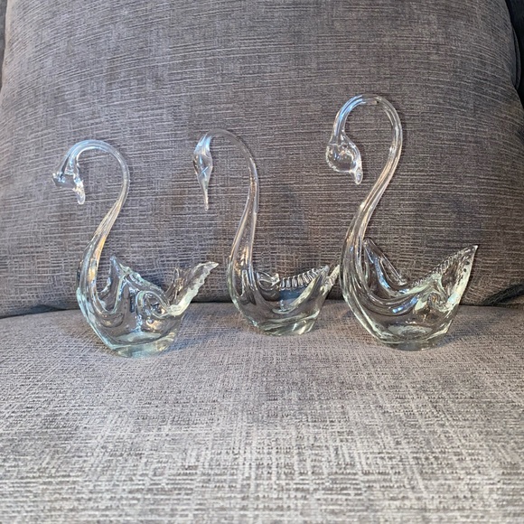 3 Vtg Hand Blown Glass Swan bowls/dishes/figures - Picture 3 of 8